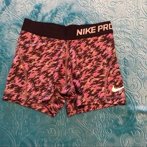 Nike compression shorts grey/pink size s